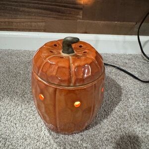 Scentsy Pumpkin Wax Warmer